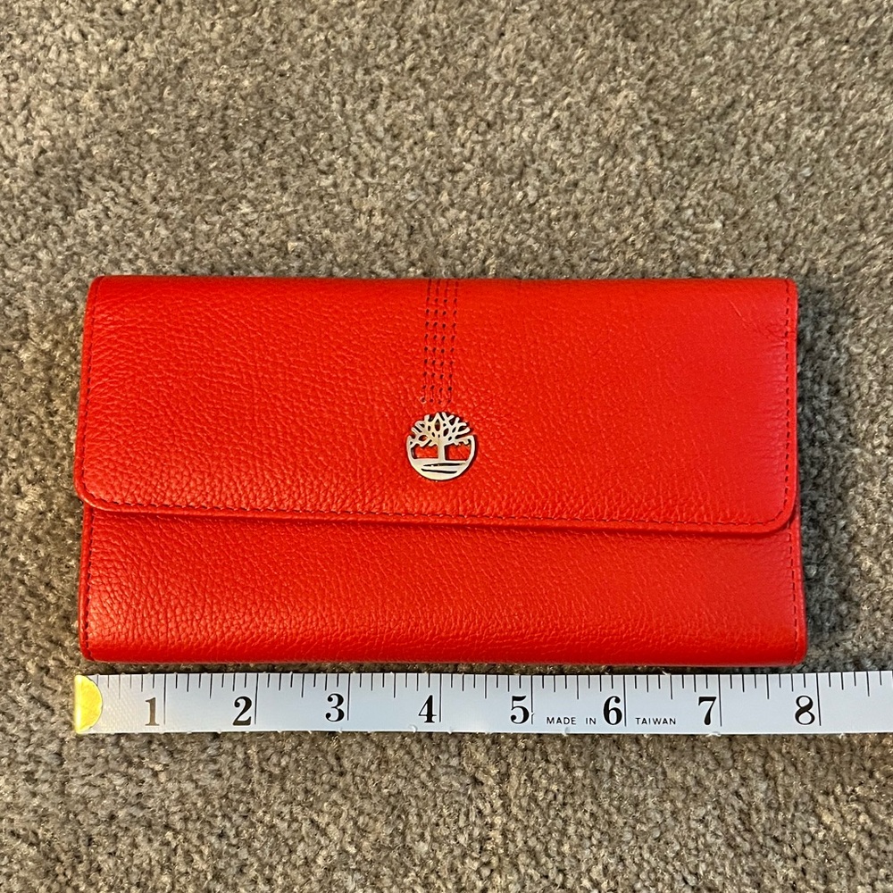 NWOT Timberland woman’s wallet